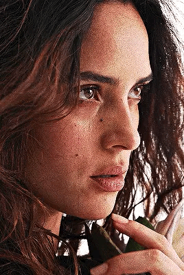 Imagem recente de adriaarjona