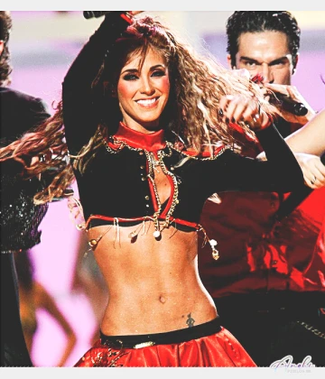 Imagem recente de anahi