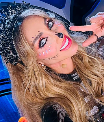 Imagem recente de anahi