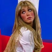 Imagem recente de anahi