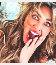 Imagem recente de anahi