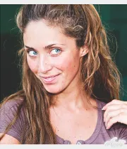 Imagem recente de anahi