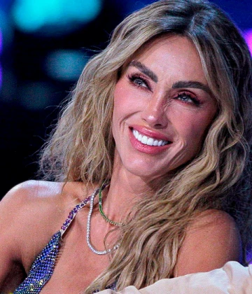 Imagem recente de anahi