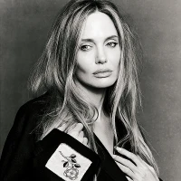 Imagem recente de angelinajolie