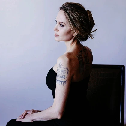 Imagem recente de angelinajolie