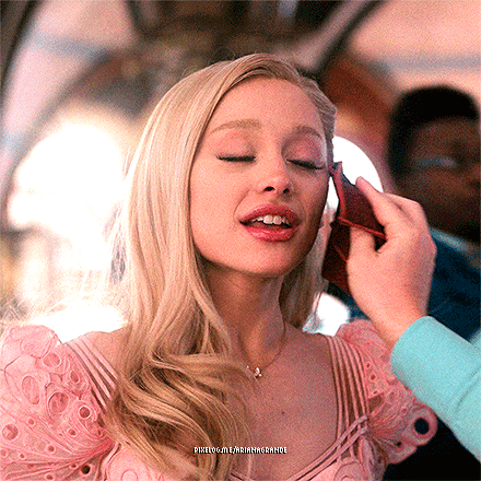 Imagem recente de arianagrande