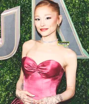 Imagem recente de arianagrande