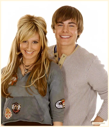 Imagem recente de ashleytisdale