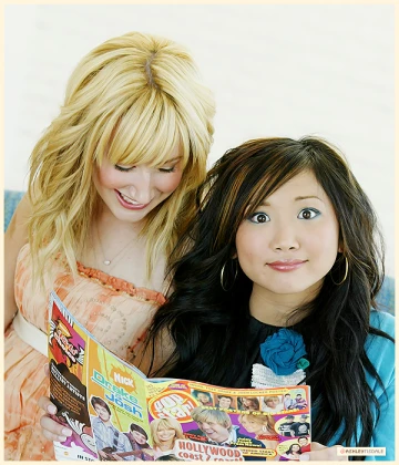Imagem recente de ashleytisdale