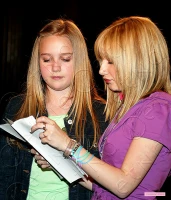 Imagem recente de ashleytisdale