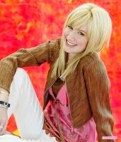 Imagem recente de ashleytisdale