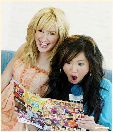 Imagem recente de ashleytisdale