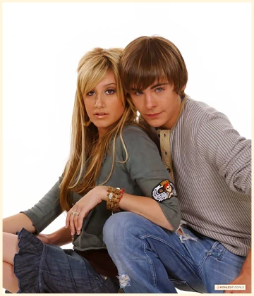 Imagem recente de ashleytisdale