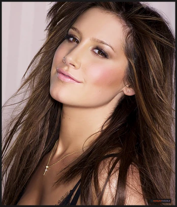 Imagem recente de ashleytisdale