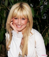 Imagem recente de ashleytisdale