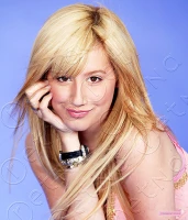 Imagem recente de ashleytisdale