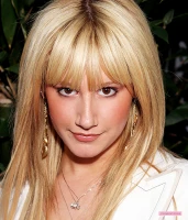 Imagem recente de ashleytisdale