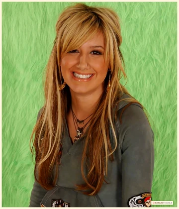 Imagem recente de ashleytisdale