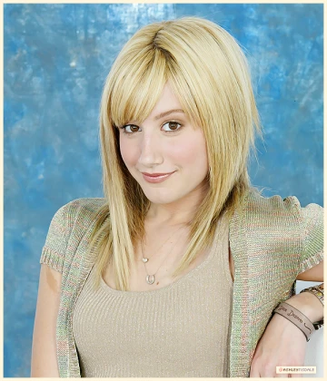 Imagem recente de ashleytisdale