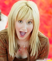 Imagem recente de ashleytisdale
