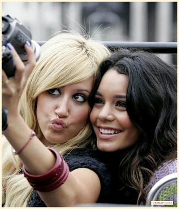 Imagem recente de ashleytisdale