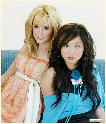 Imagem recente de ashleytisdale