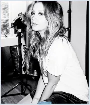 Imagem recente de ashleytisdale