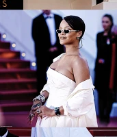 Imagem recente de badgalriri