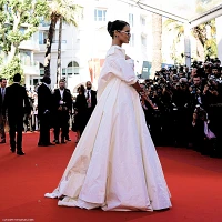 Imagem recente de badgalriri