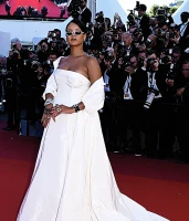 Imagem recente de badgalriri