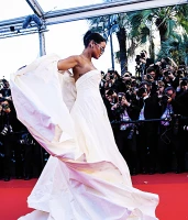 Imagem recente de badgalriri