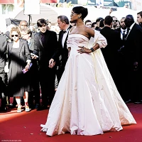 Imagem recente de badgalriri