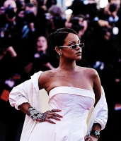 Imagem recente de badgalriri