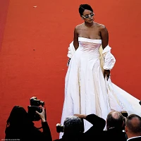 Imagem recente de badgalriri