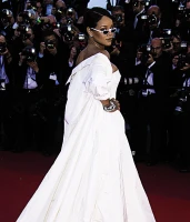 Imagem recente de badgalriri