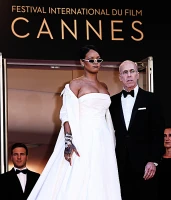 Imagem recente de badgalriri