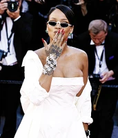 Imagem recente de badgalriri