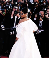 Imagem recente de badgalriri