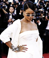 Imagem recente de badgalriri