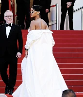 Imagem recente de badgalriri