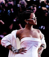 Imagem recente de badgalriri