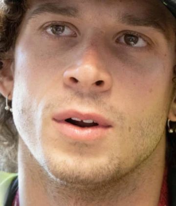 Imagem recente de bezzecchi