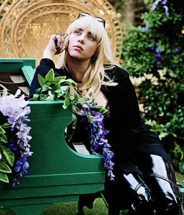 Imagem recente de billie