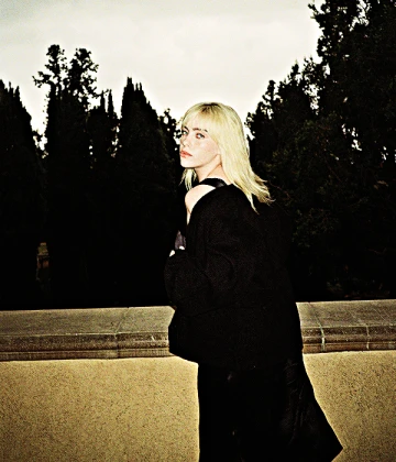 Imagem recente de billie