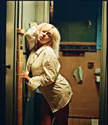 Imagem recente de billie