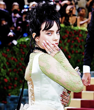 Imagem recente de billie