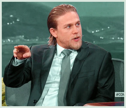 Imagem recente de charliehunnam
