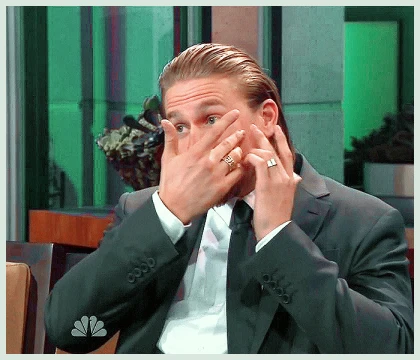 Imagem recente de charliehunnam