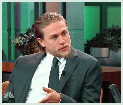 Imagem recente de charliehunnam
