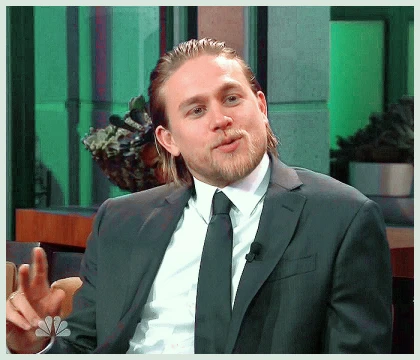 Imagem recente de charliehunnam